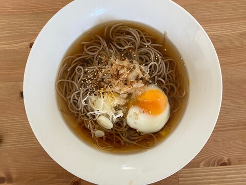 ざるそばに飽きちゃった冷やしかけ蕎麦